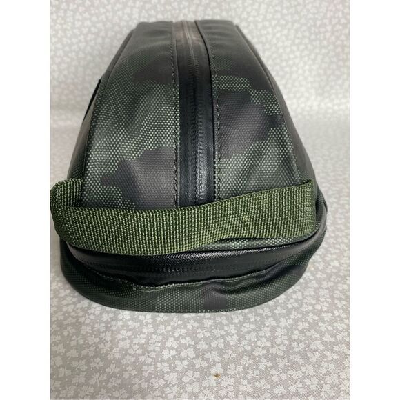 DUCHAMP Mens Toiletry & Tech Bag Travel Kit - Picture 3 of 14